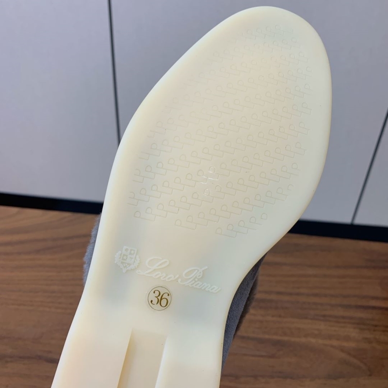 L0r0 P1ana loafers